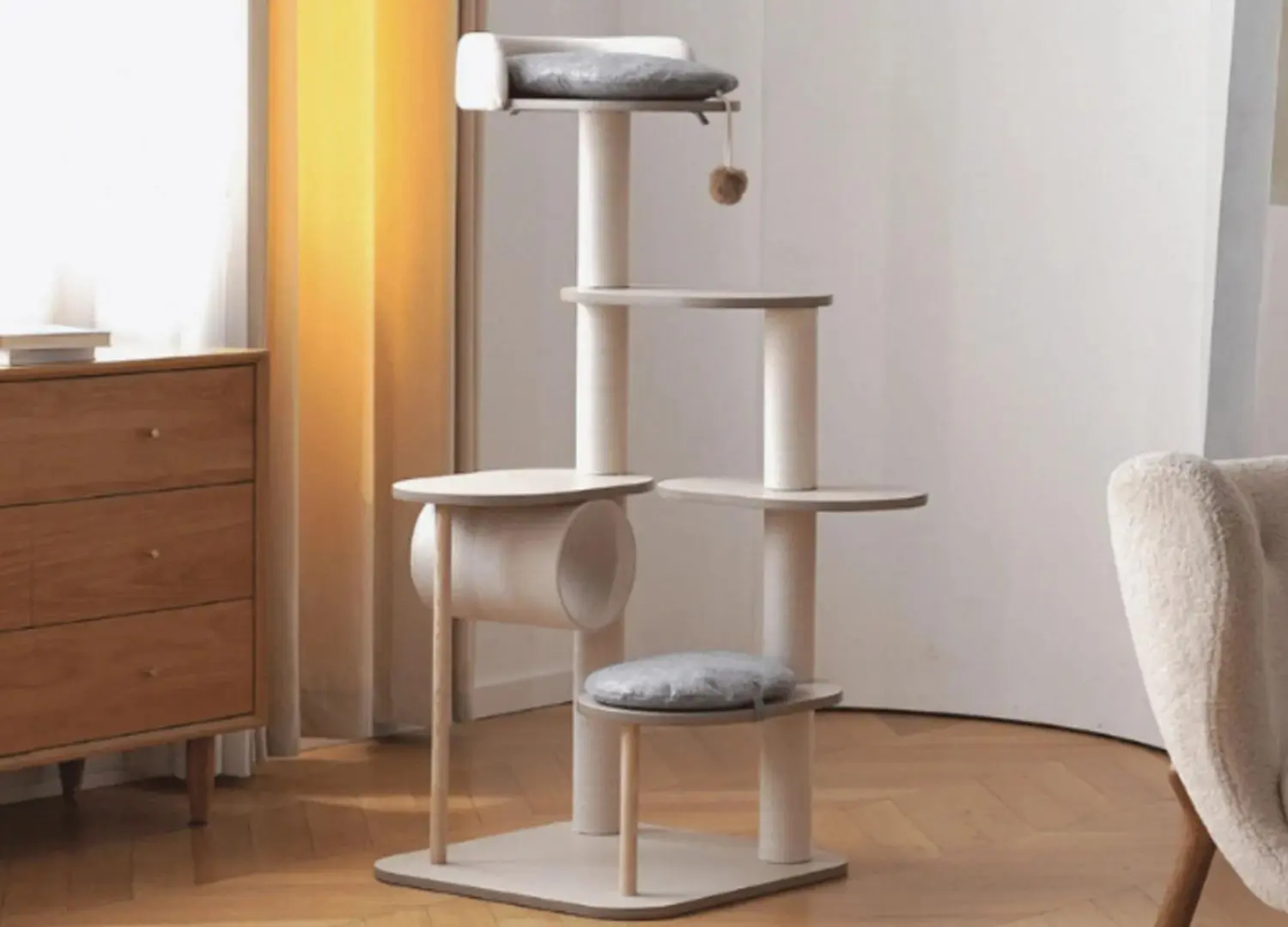 Petlibro Infinity DIY Cat Tree employs a modular and expandable system enabling infinite configurations