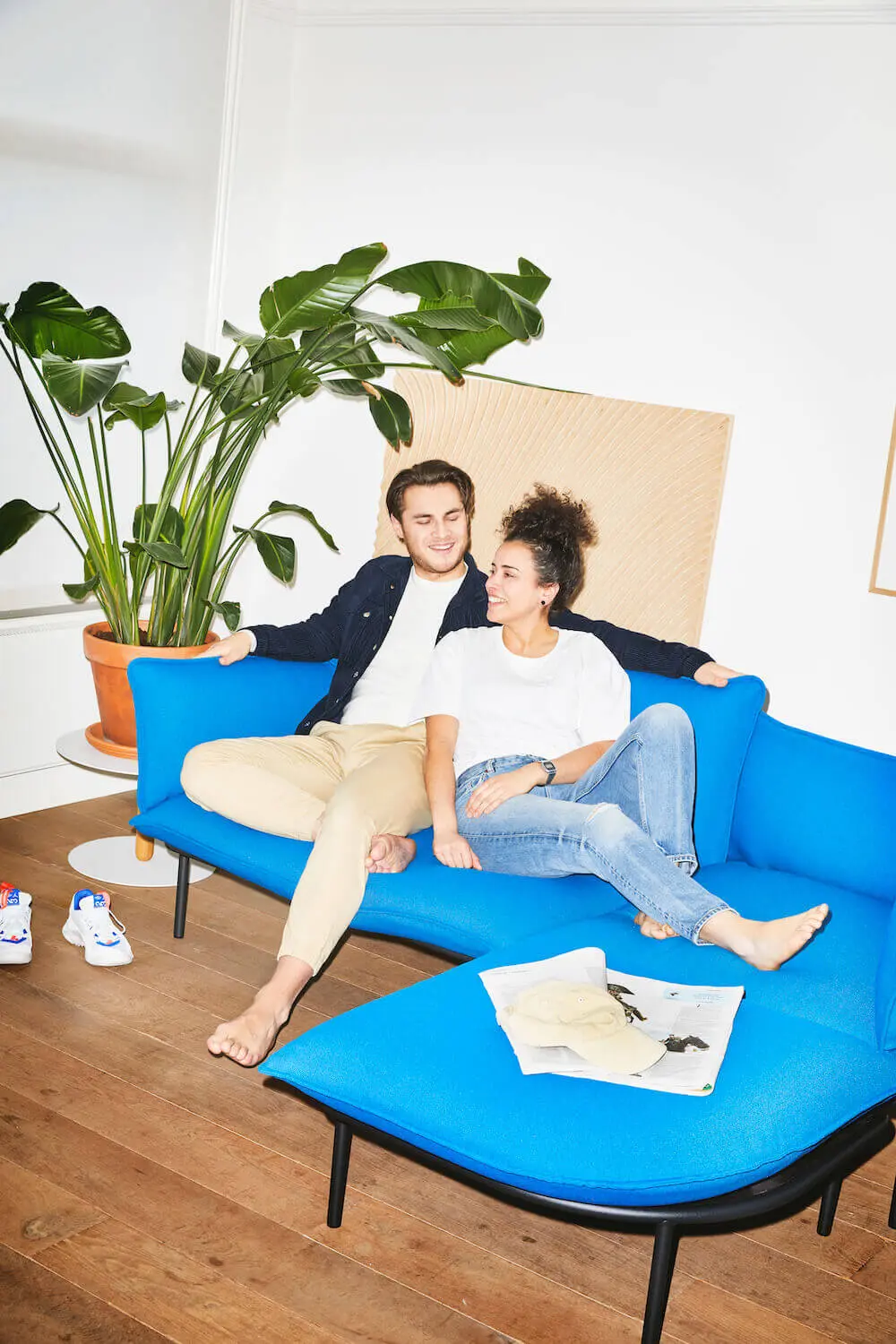 A Lott of Space - Cuddle sofa couple