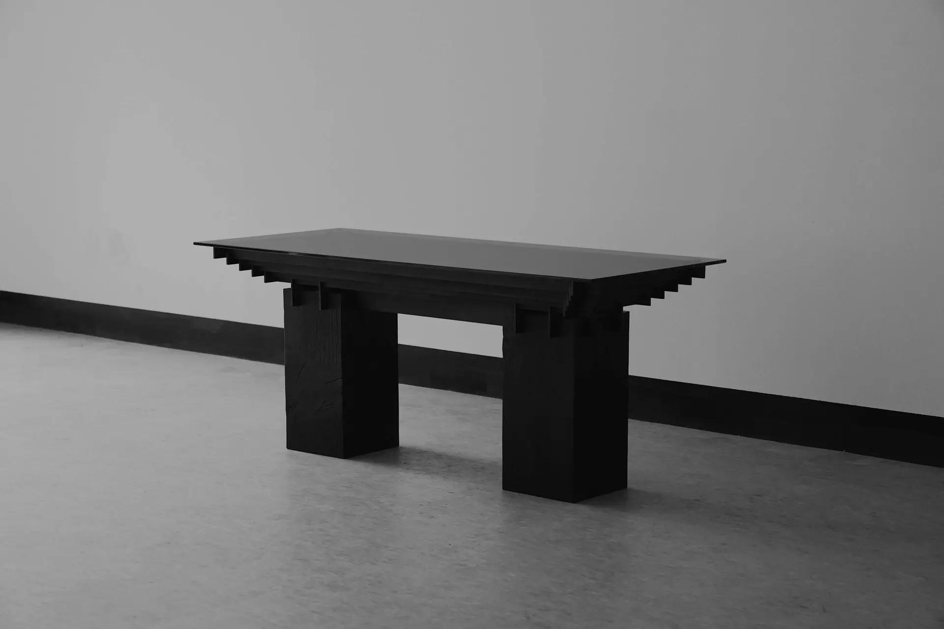 Long table