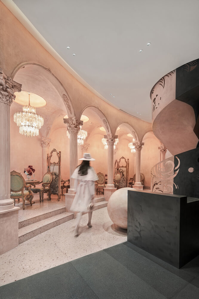 La Moitie Boutique - Interior pink side shows a Baroque-inspired style