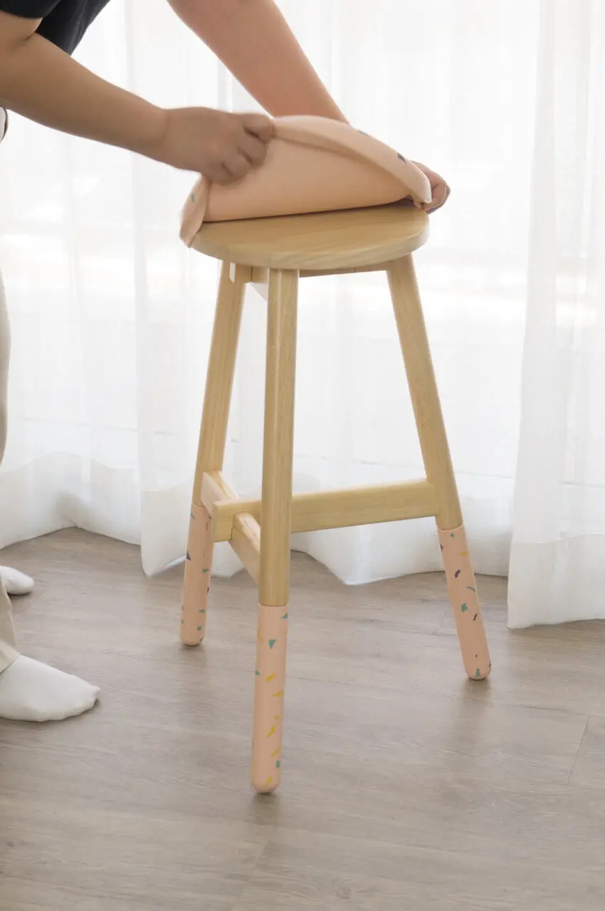 Biocircular Design Thailand - stool with removable plastic