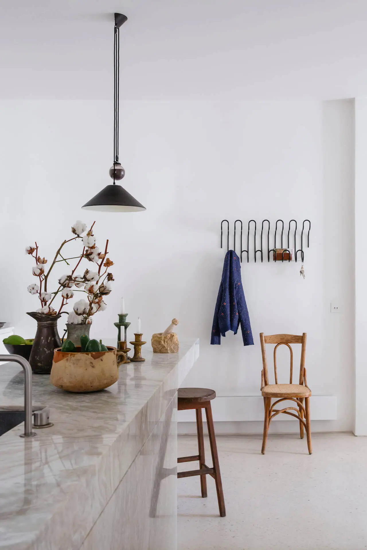 Carl Gerges - Apartment kitchen details