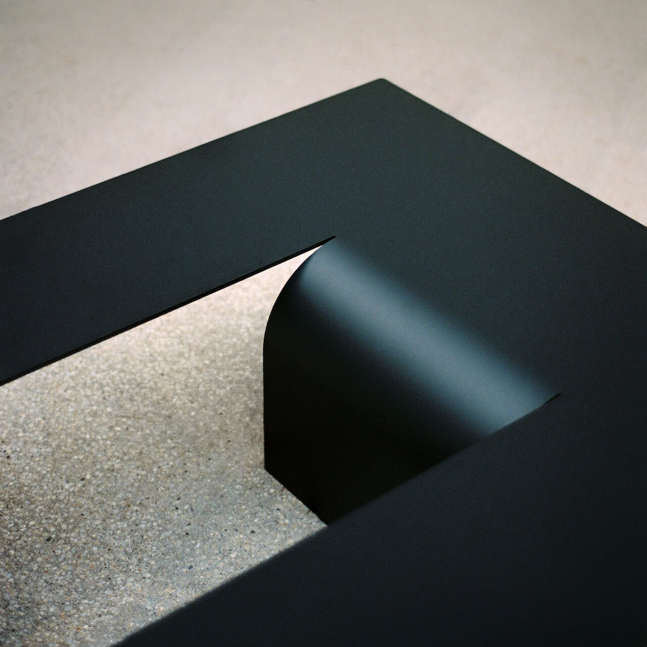 CUT coffee table - black closeup