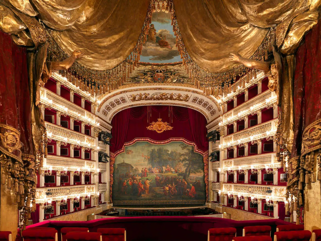 EDIT Napoli - Teatro di San Carlo in Naples