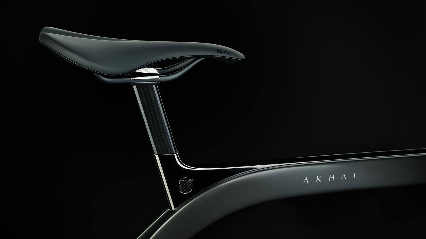 Extans Design - Akhal bicycle sitting closeup