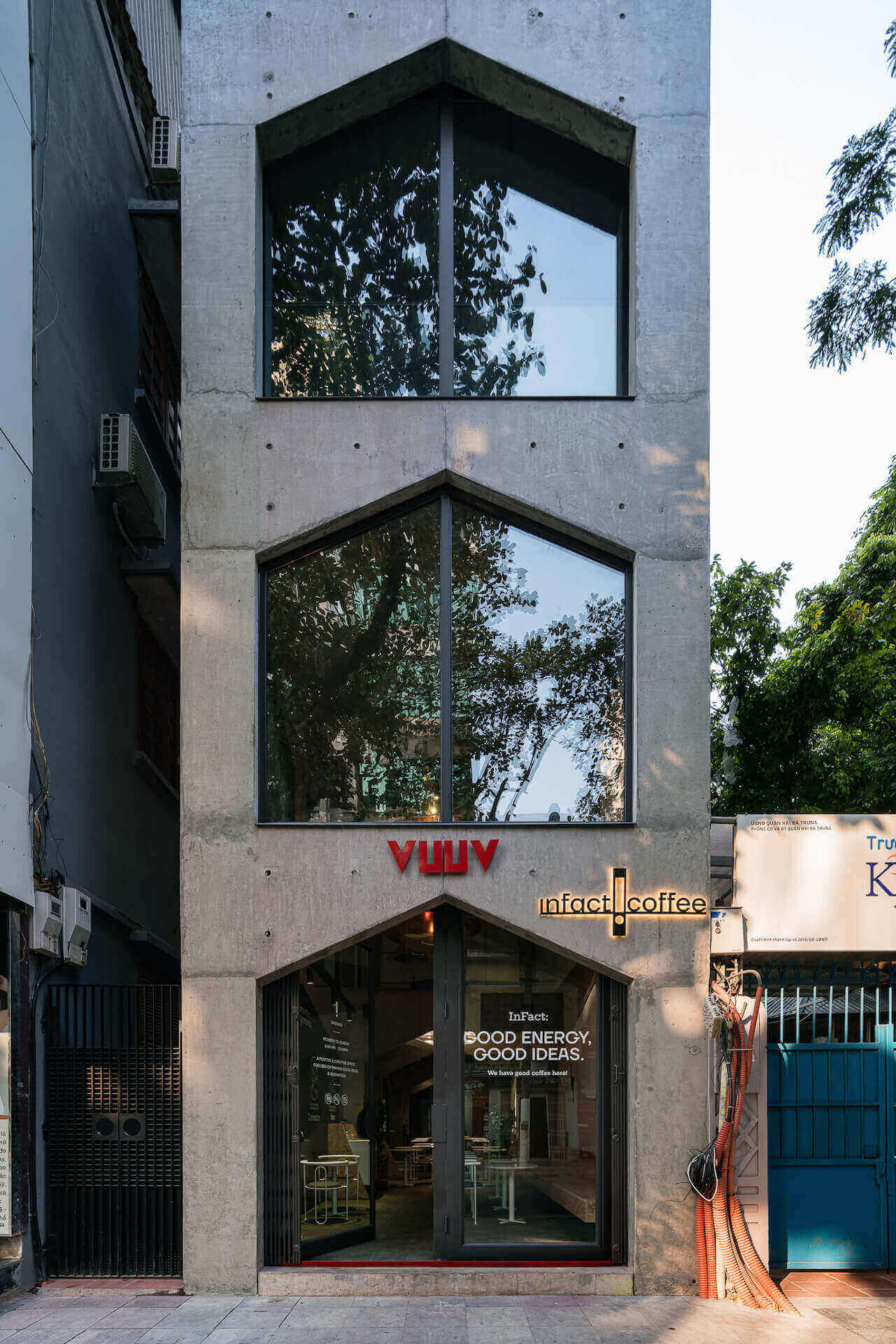 VUUV Building - facade