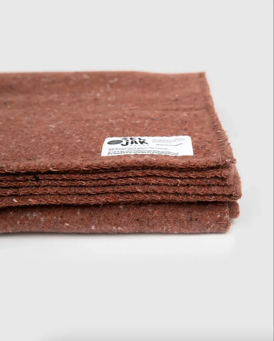 5 Day-to-day Products Made From Textile Waste _ © Selyak Eartch Blanket