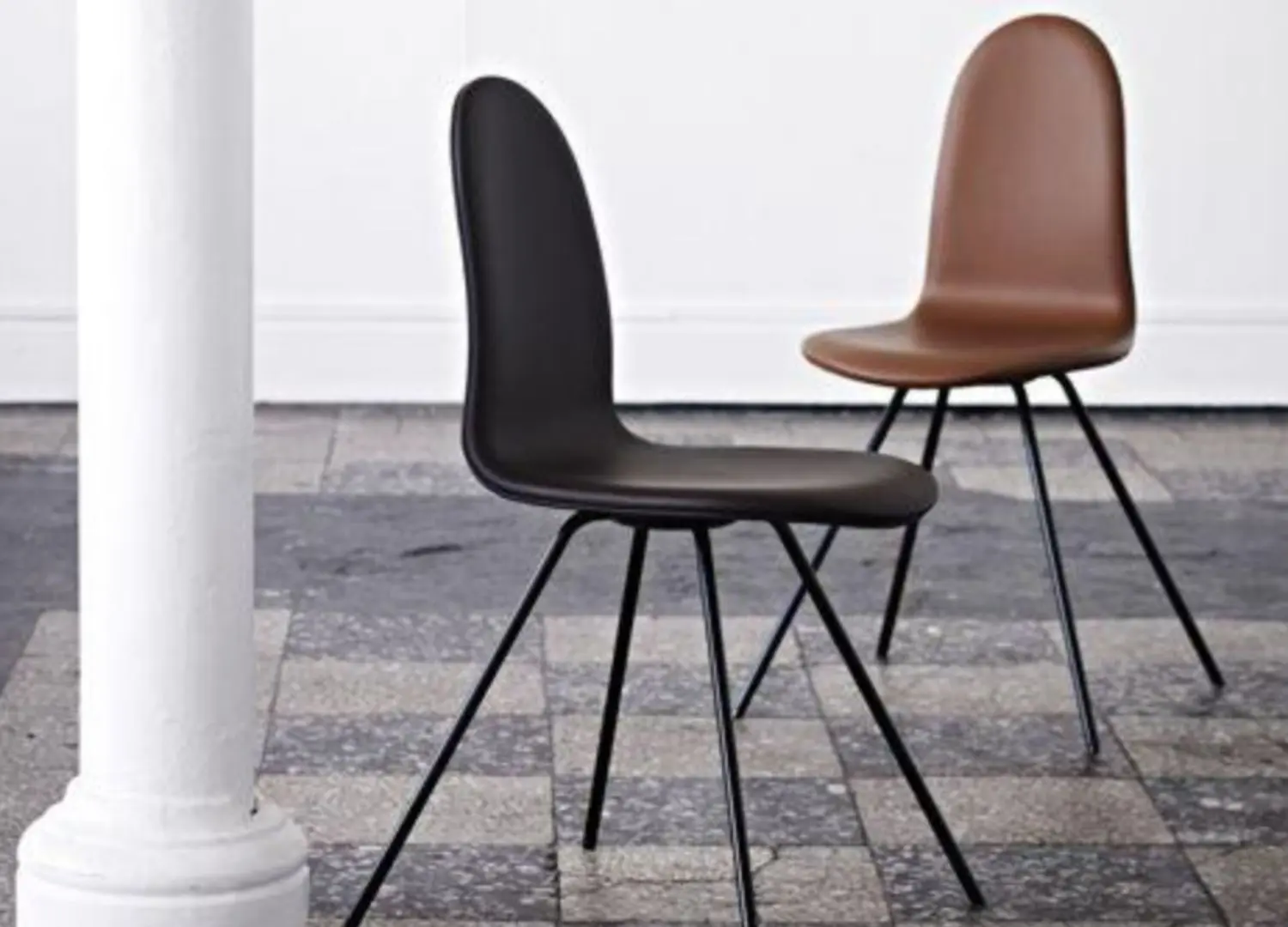Tongue Chair _10 most recognized Arne Jacobsen designs