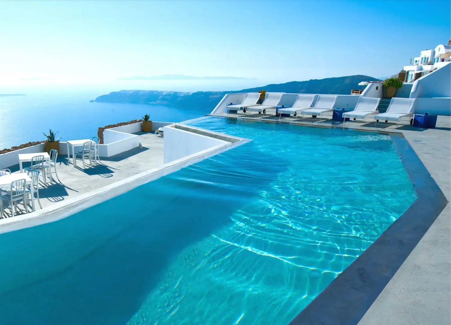 Grace Santorini - 10 luxury swimming pools