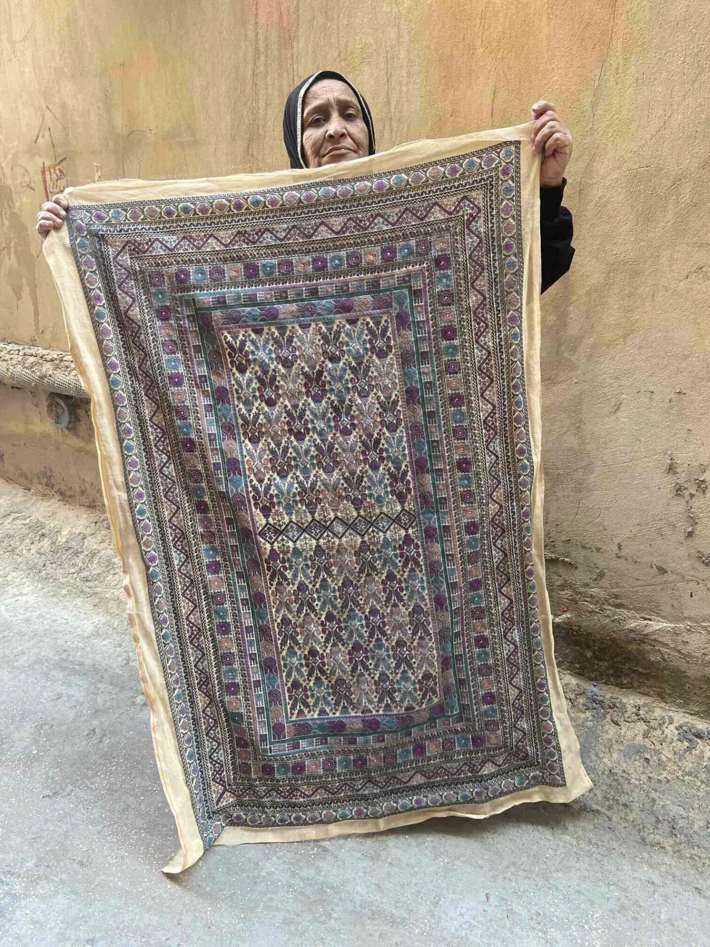 Uncommon Threads by DESIGNEAST _ handmade rug _ Inaash Foundation