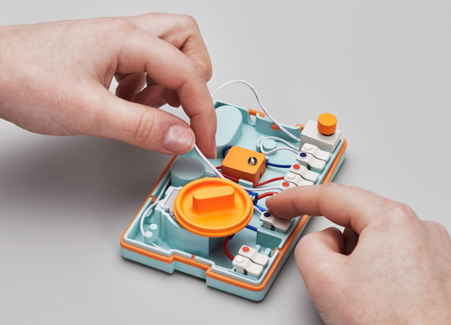 Ambessa Play Flashlight by Pentagram / DIY products making design accessible for all - from children to the elderly