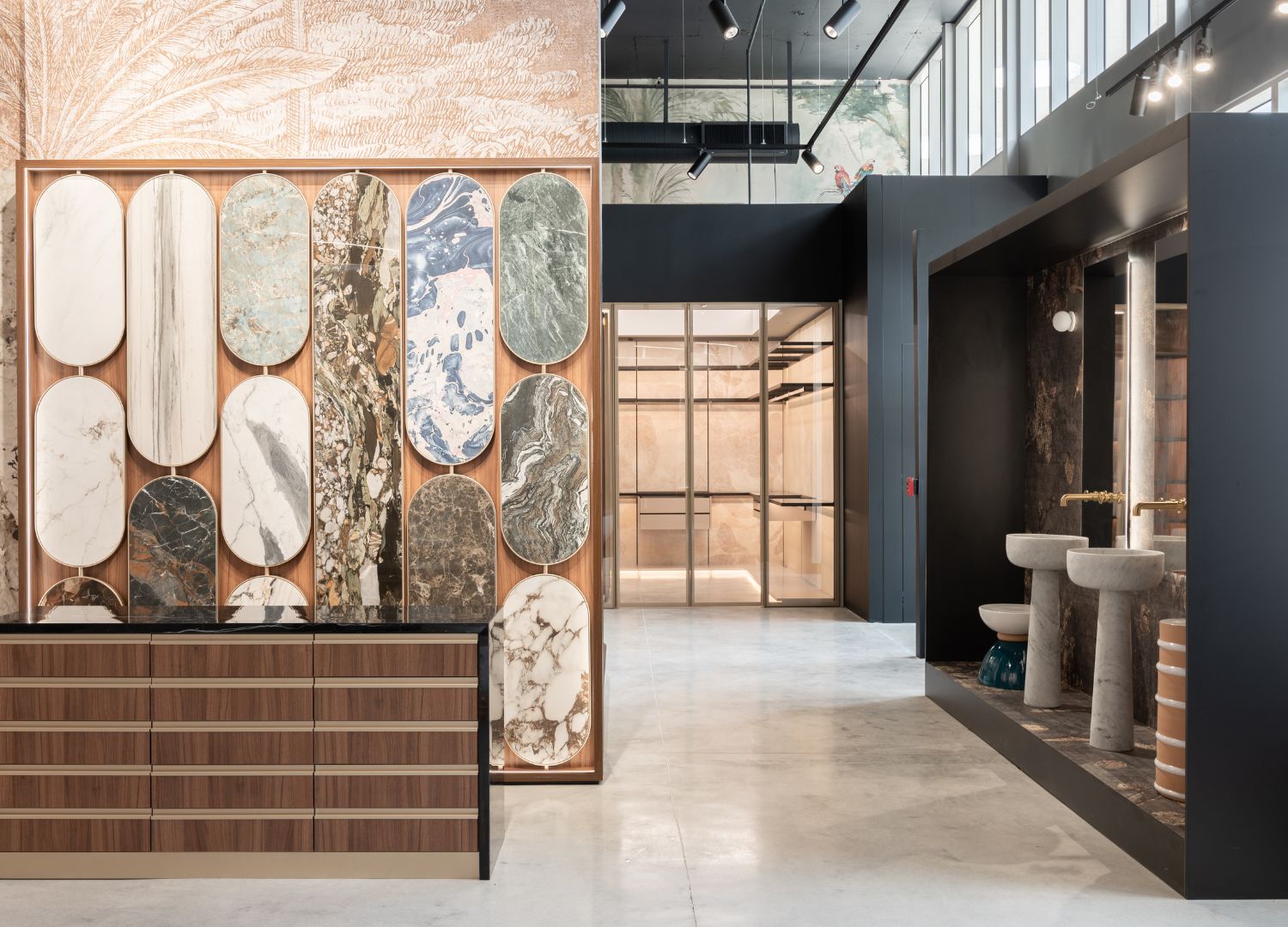 Lacasacontinua showroom by ovre.design _ miami
