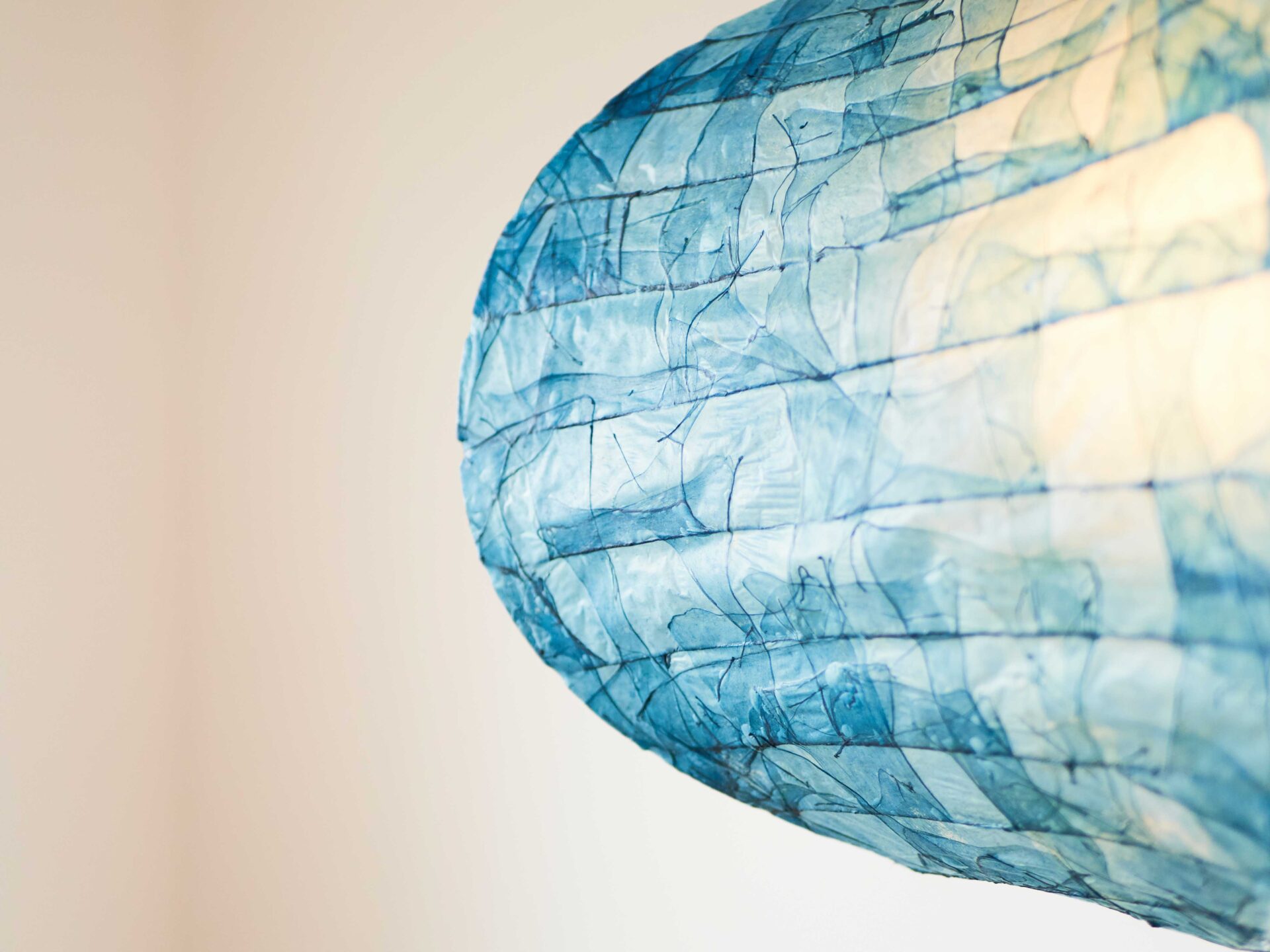 lachamji bleu lamp ©Lukas Persyn