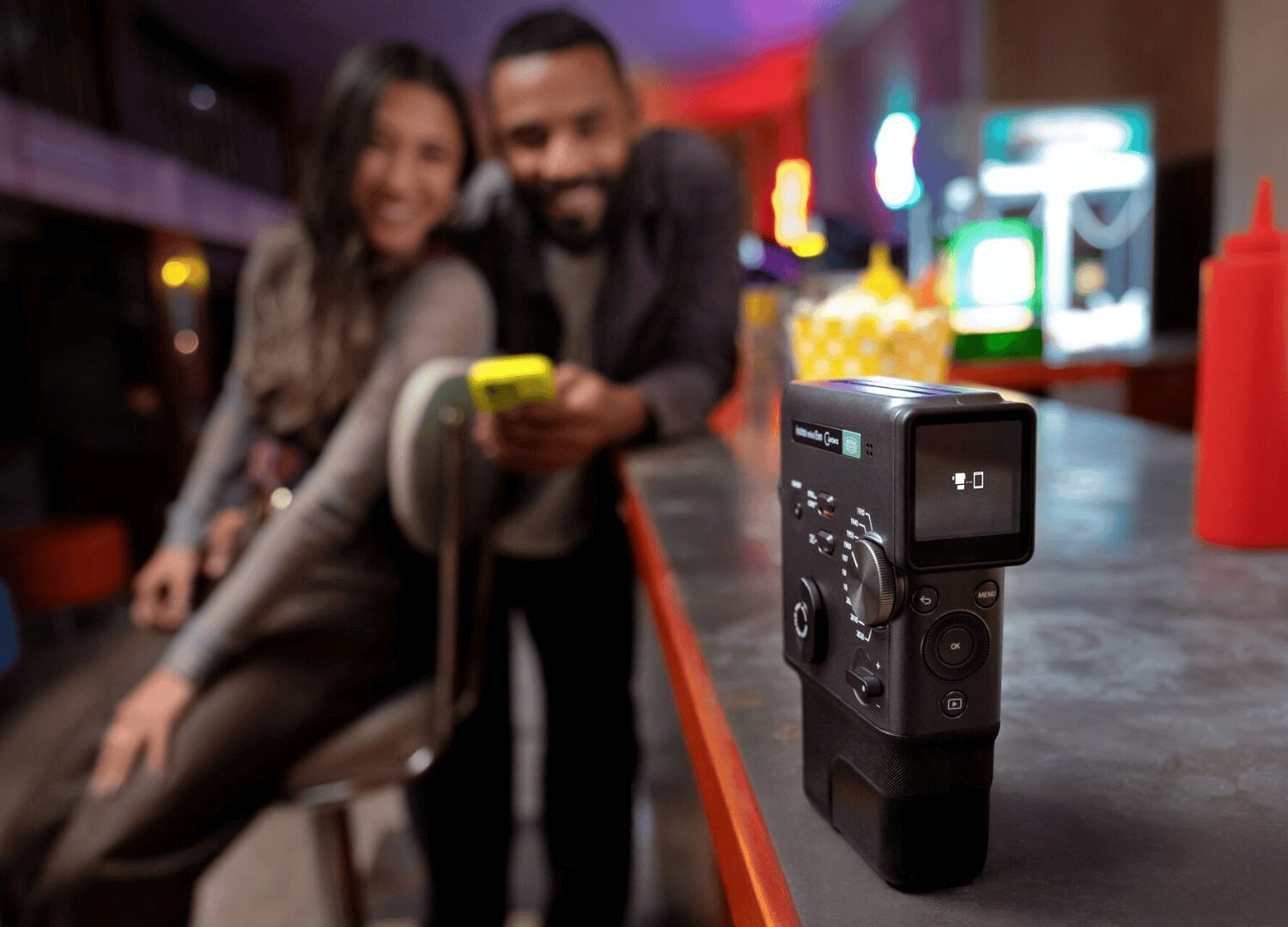 instax mini Evo Cinema™, FUJIFILM © FUJIFILM