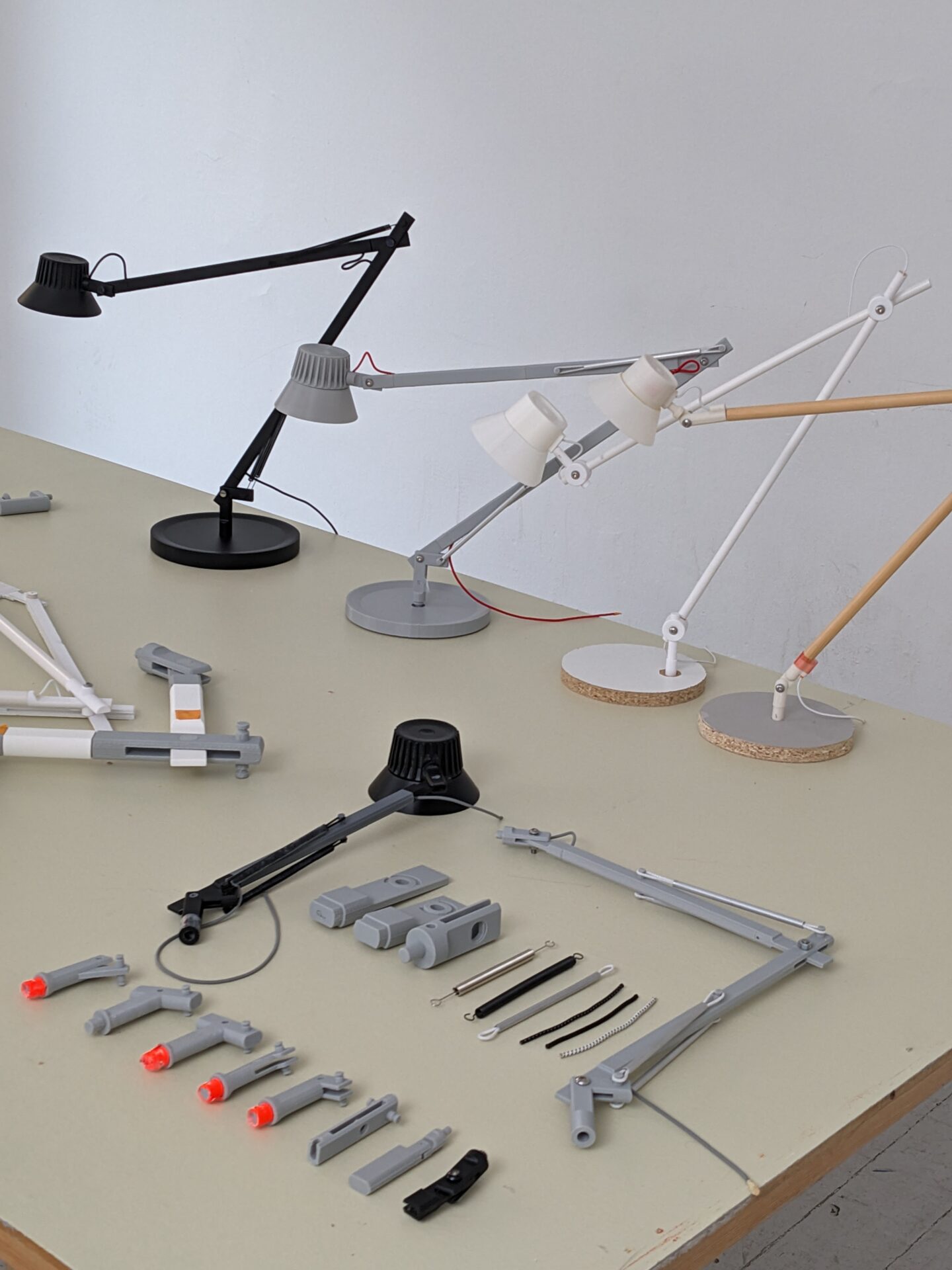 Dedicate lamp for Muuto work in progress - © Muuto
