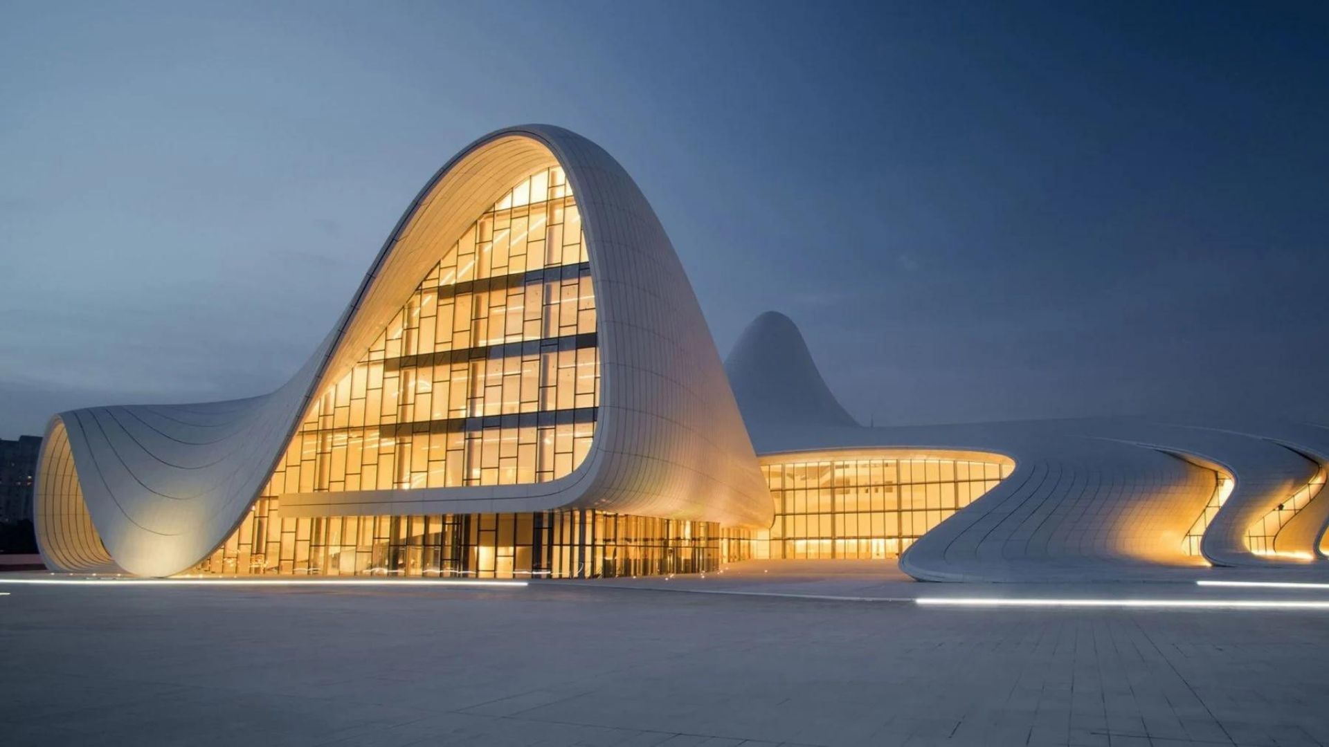 Design Icons: Zaha Hadid, the world's top female architect - DesignWanted :  DesignWanted