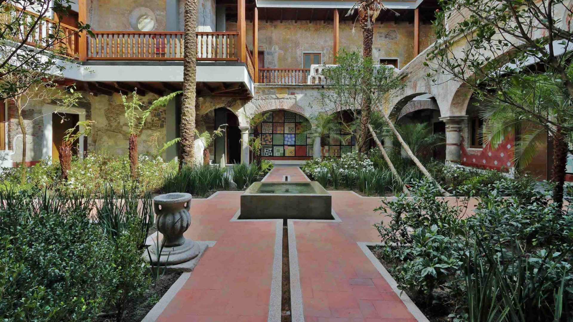 Hotel Cartesiano _ Puebla Mexico _ Cortile
