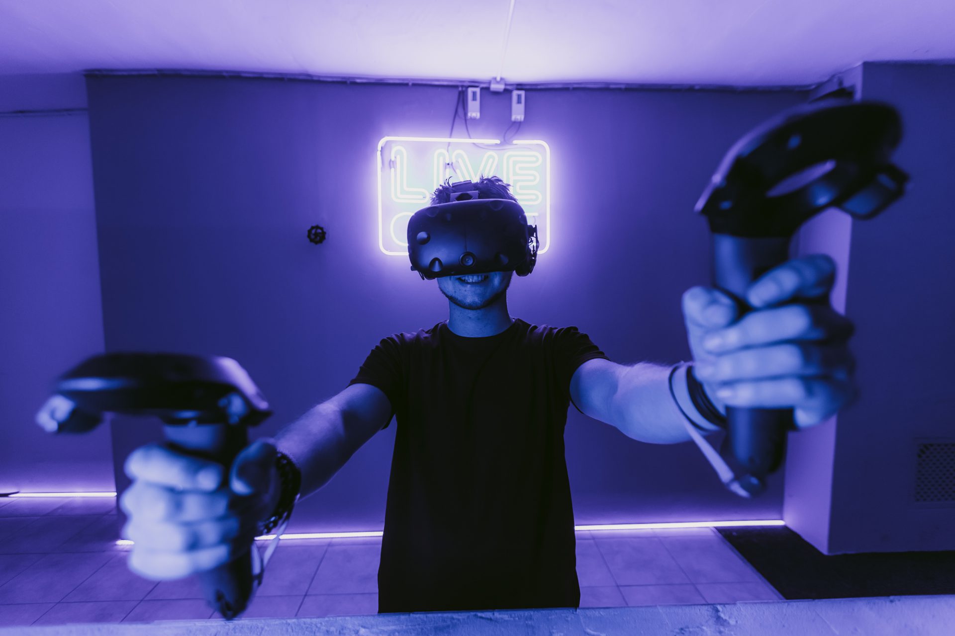 Virtual Reality - Featured