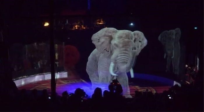Roncalli  hologram circus projections