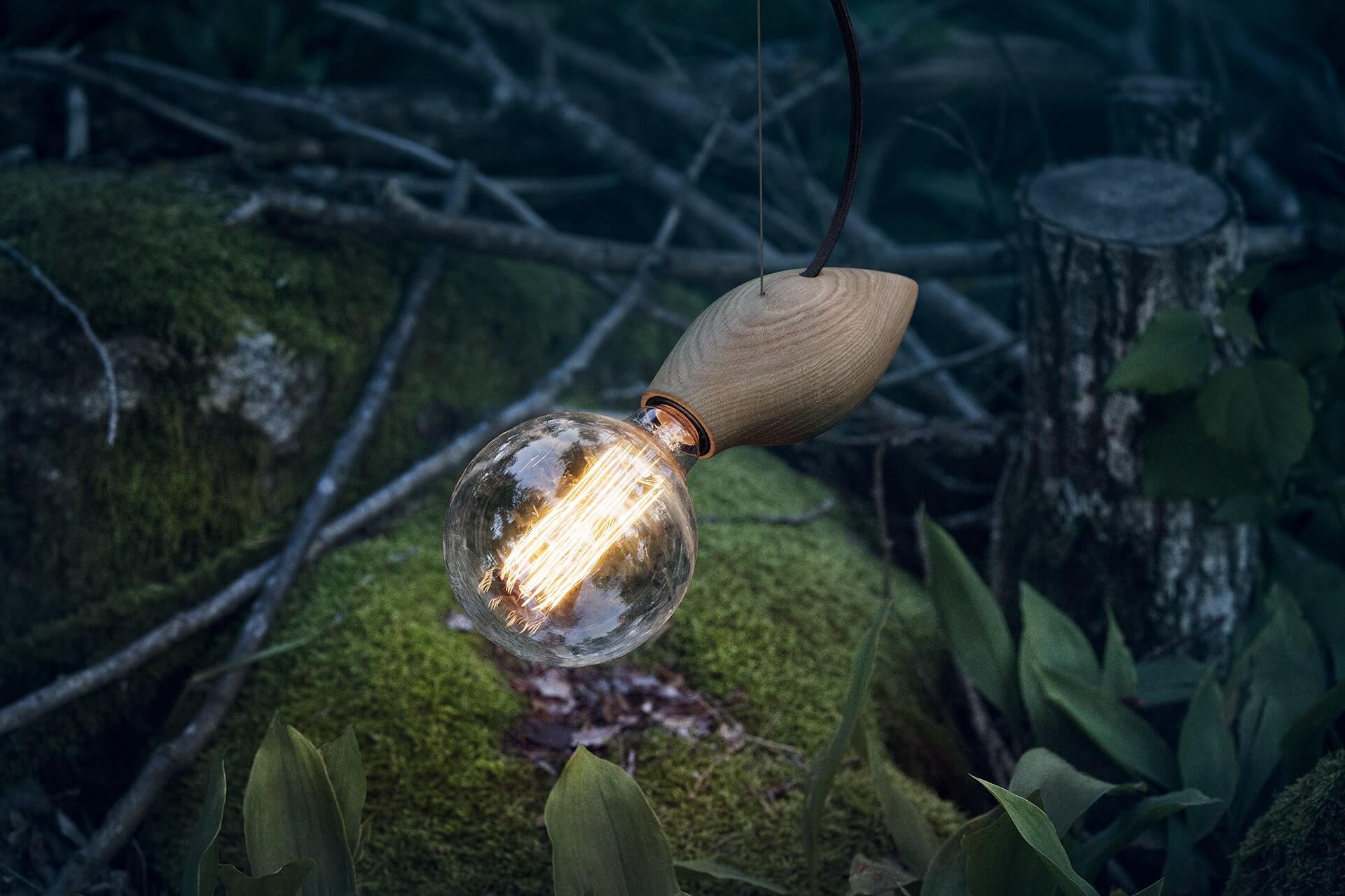 Recto Verso lamp is empowered by nano-technology : DesignWanted