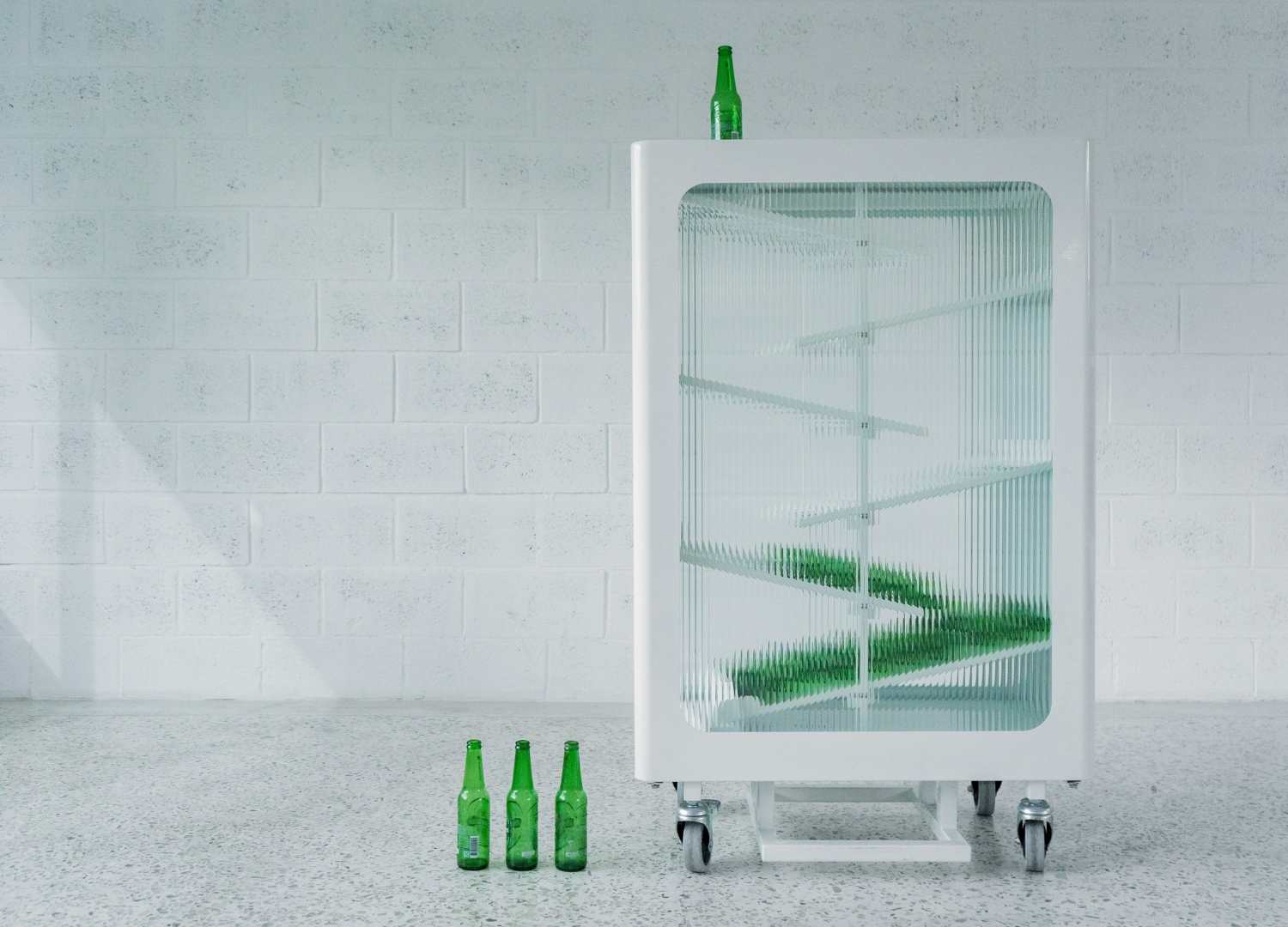 Interactive Glass Recycling by Bin Jack Lee and Trinna Wu