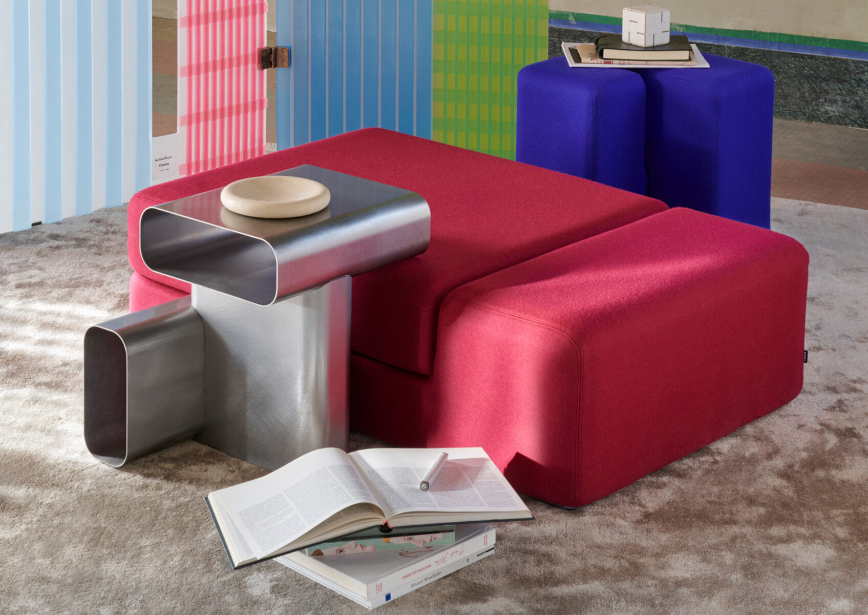 Soft Corners is a collection of poufs and a side table. A system designed to be composed and displaced according to the space and its inhabitants