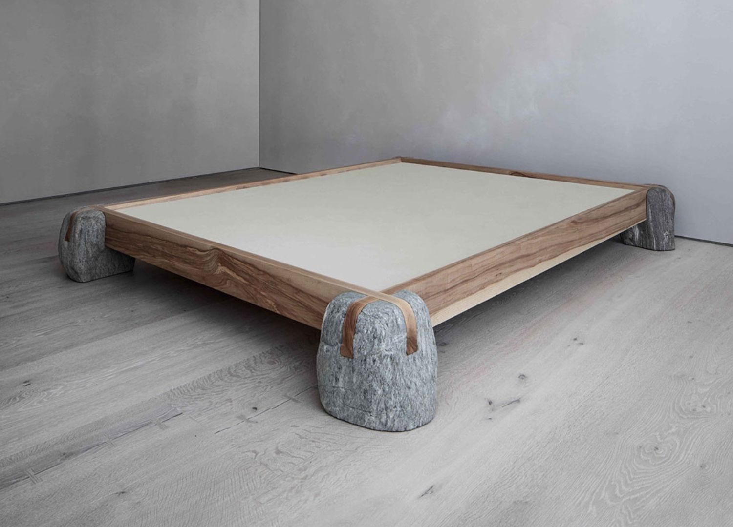 Wabi-Sabi Bed by Ethan Stebbins - Furniture joints
