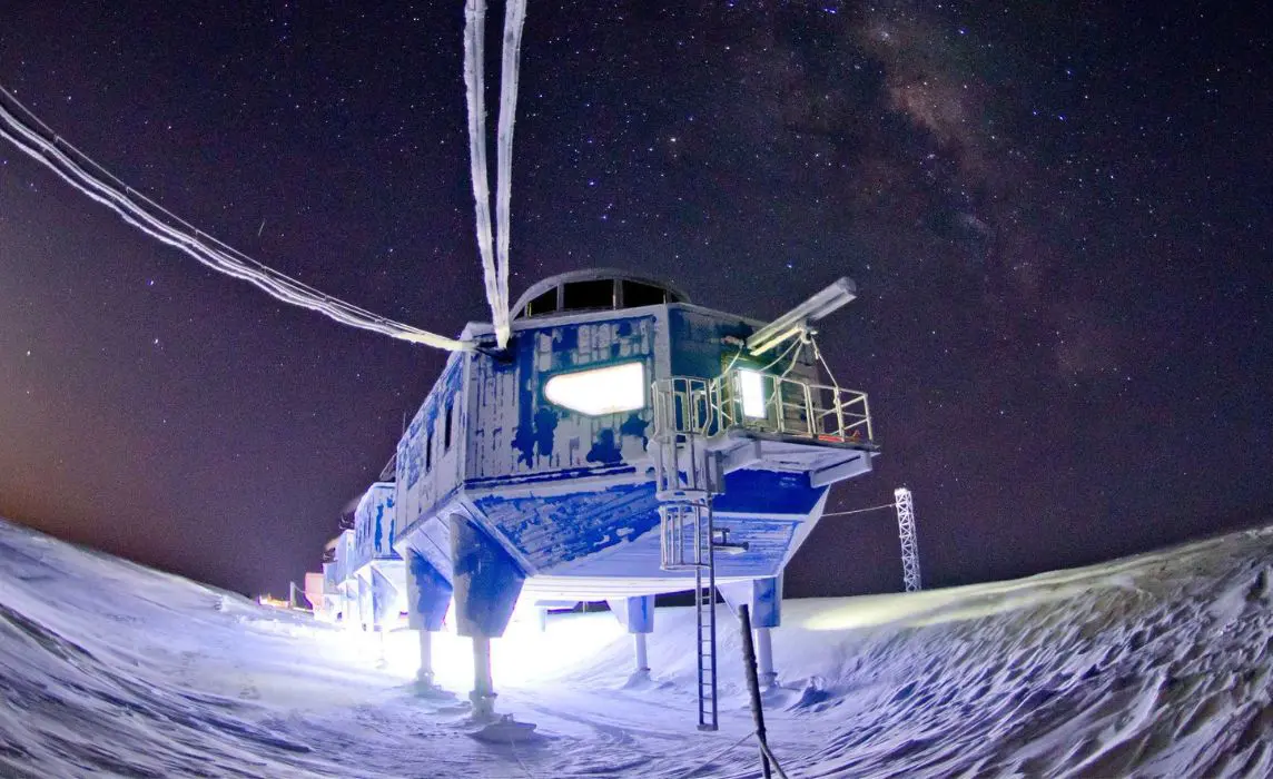 Halley VI Research Station by AECOM _ Architects - Cover