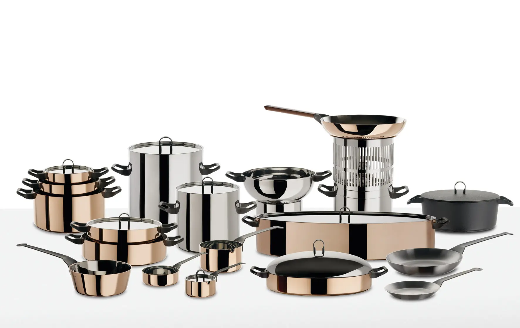 La Cintura di Orione cookware by Richard Sapper for Alessi - ph Riccardo Bianchi / Alberto Alessi