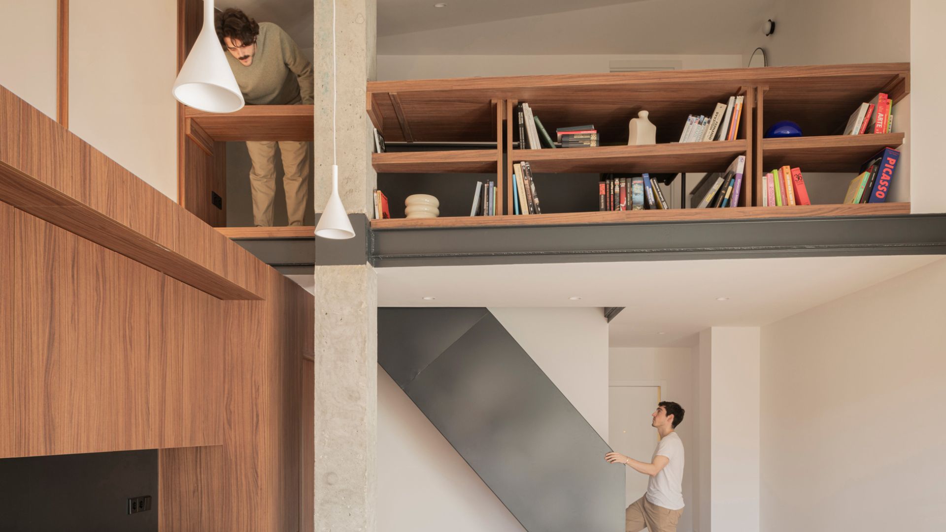 Each floor of Madrid-based architecture and design studio JJ+ estudio’s two-level housing proposal is designed around a cardinal axis. In this way, one’s humble abode is boundlessly bathed in natural light and as energy-efficient as ever.
