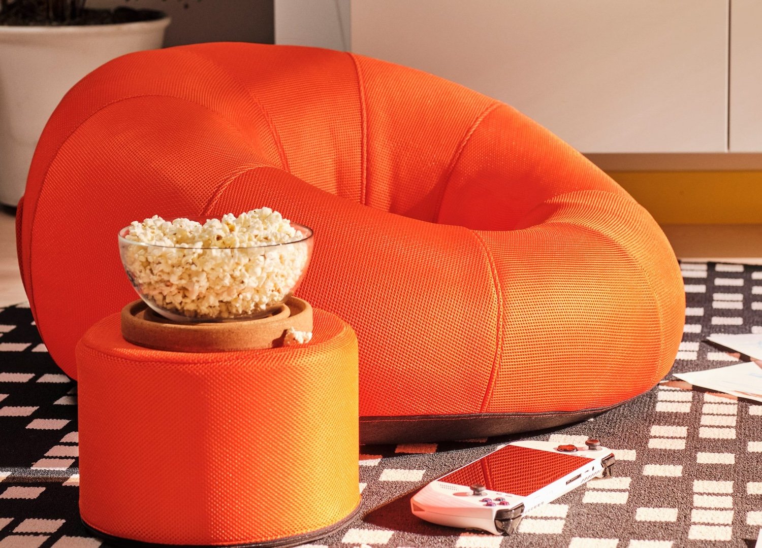 BrännBoll Inflatable Lounge ©IKEA