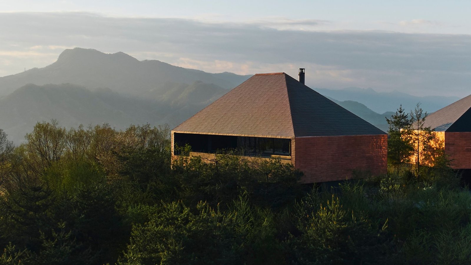 Winner Architecture, Hotels & Resorts_ Not a Hotel Minakami Toji by Suppose Design Office _ ©Hasegawa Kenta