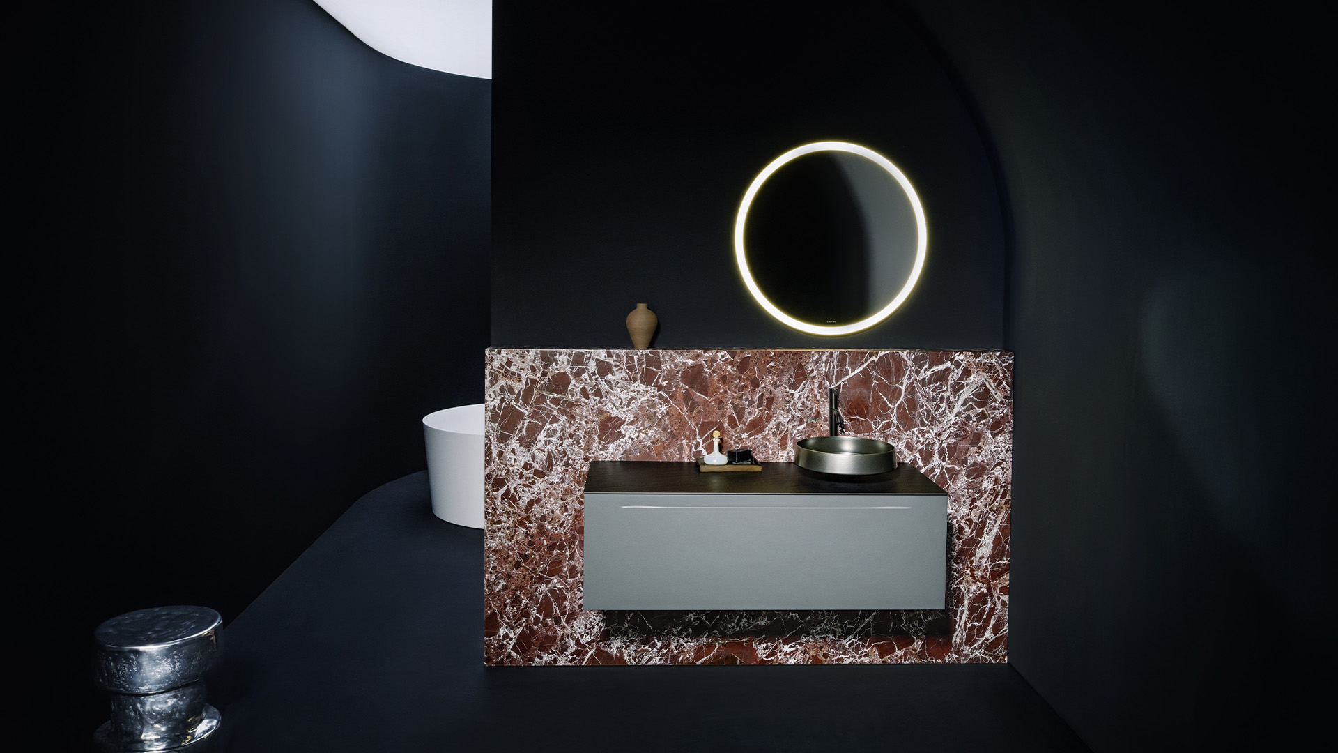 01_Laufen-Vitreon Steel@ Presskit_Laufen2006