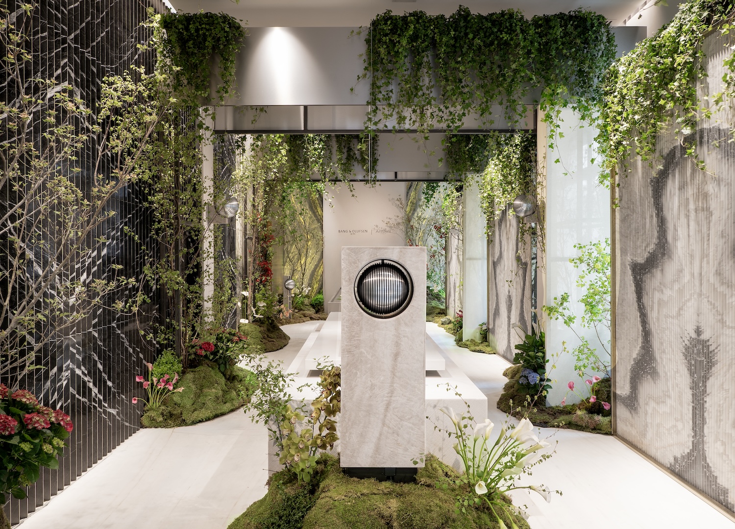 Antolini transform a garden in Milan in a jungle of sounds : DesignWanted