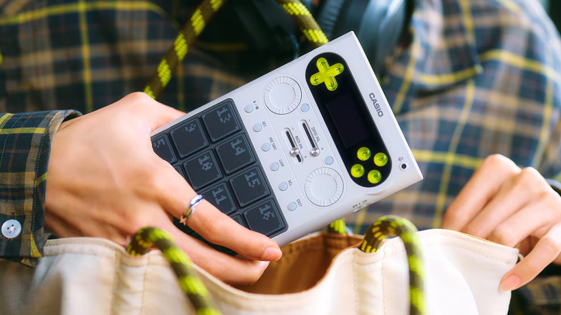 SXC-1 © Casio